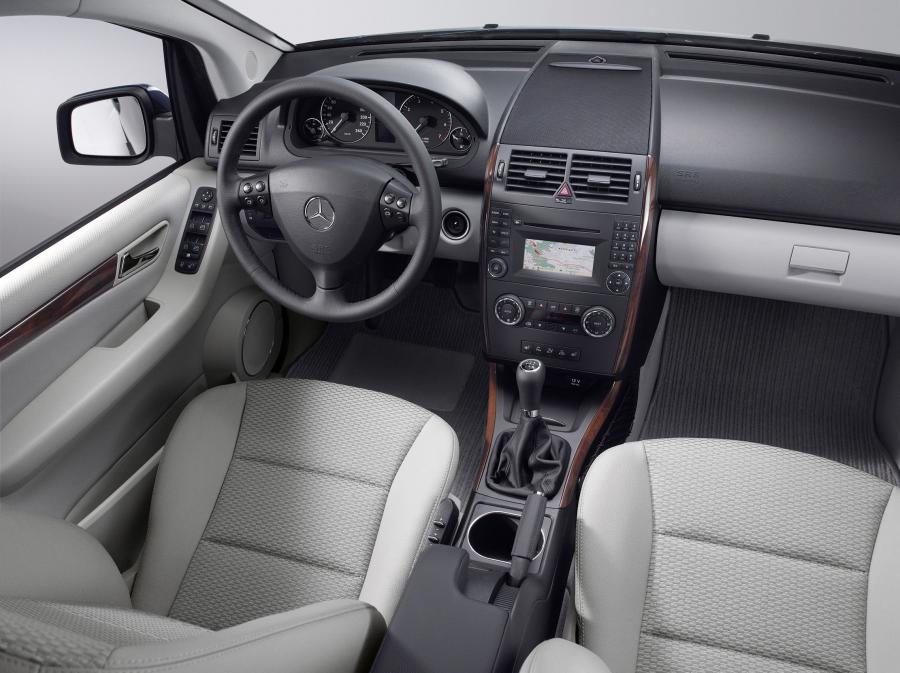  Mercedes-Benz A-Class 5-Door 2004 года  (фото 6 из 344)